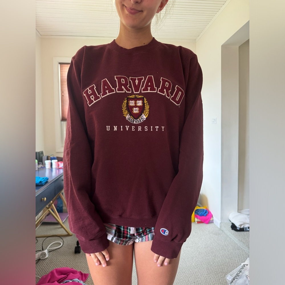 Harvard crewneck from the Harvard bookstore size S